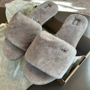 Ugg Cozette womans slipper/slides brand new in box.